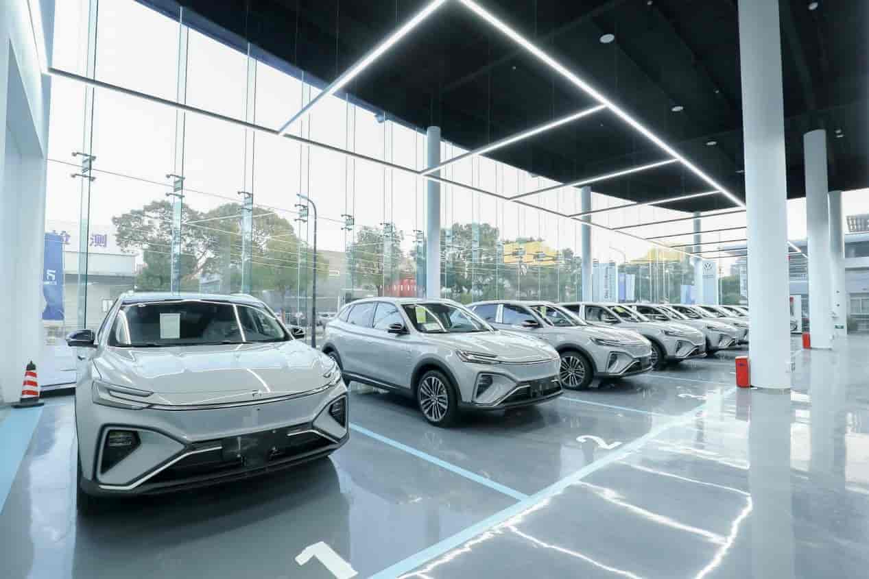飛凡汽車全國(guó)最大交付中心落子上海安亭 ，打造“非凡服務(wù)”的新標(biāo)桿